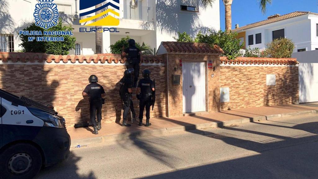 La imagen de una vivienda en la operación.