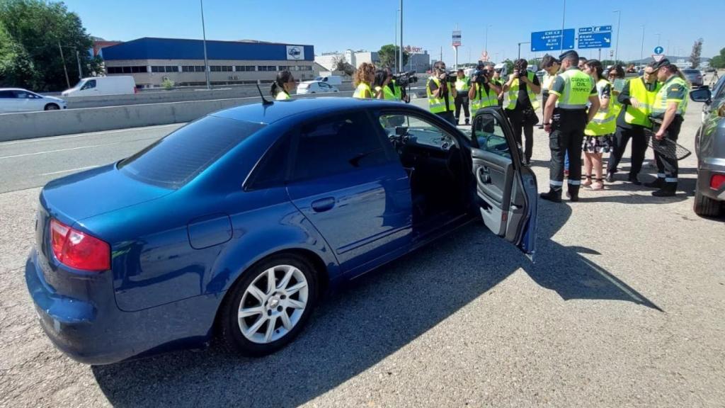 Un coche camuflado de la DGT