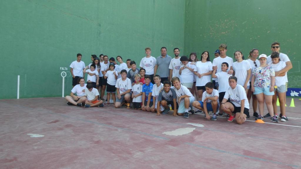 Actividad conjunta de los dos Campus de pilota en La Nucía.