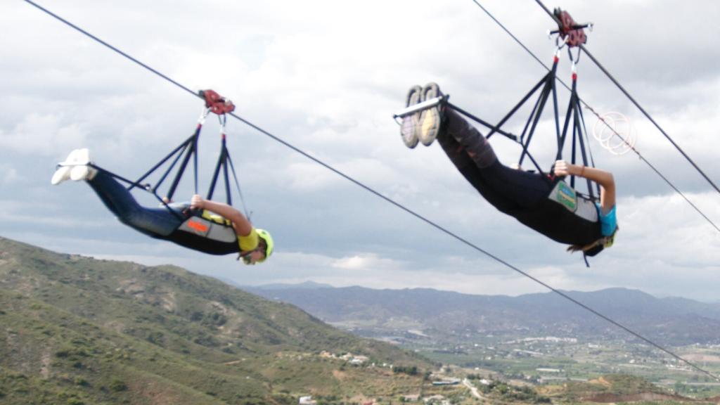 En Sunview Park Adventure te puedes hacer un dobles.