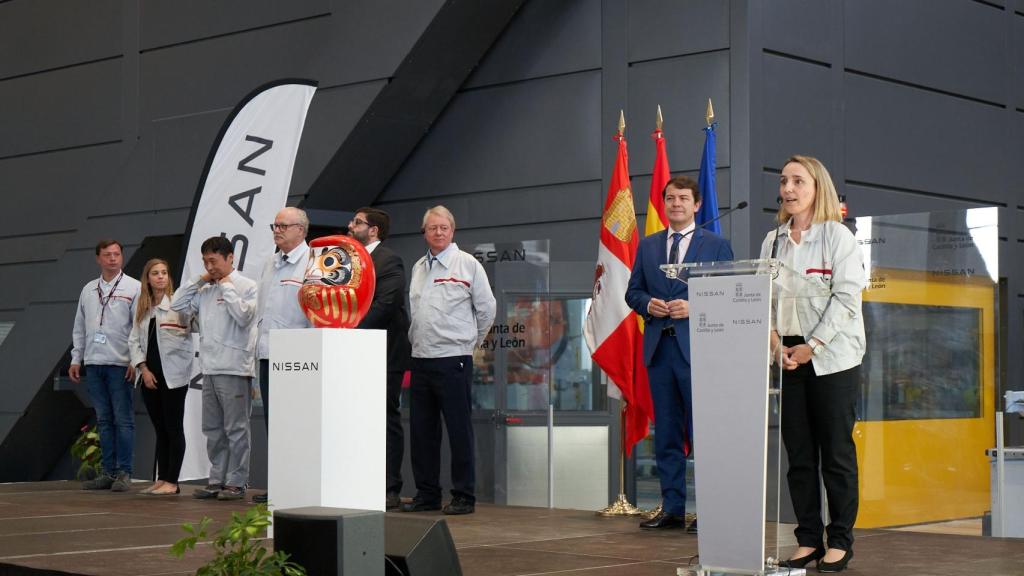 Nuria Cristóbal, nueva directora de la fábrica de Nissan en Ávila, en la inauguración de la nueva planta de estampación de esta planta.