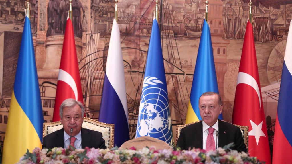 El secretario general de la ONU, Antonio Guterres, y el presidente turco, Recep Tayyip Erdogan