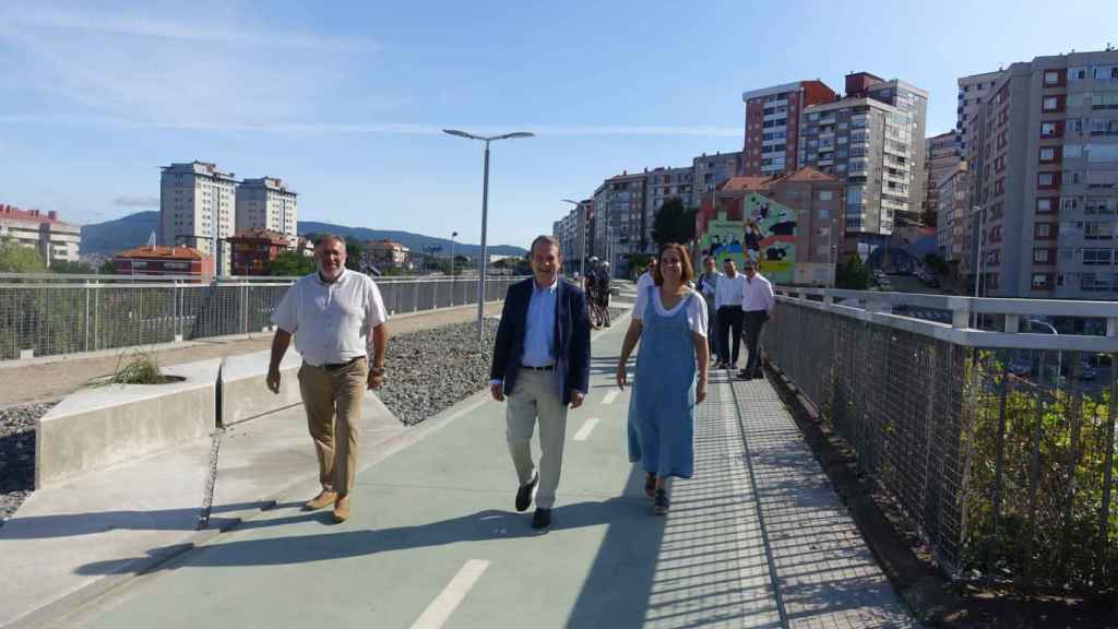 Abel Caballero inaugurando la Vía Verde