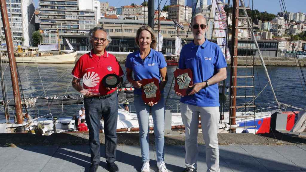 Mario Cardama, Marta Fernández-Tapias y Jesús Vázquez Almuiña.