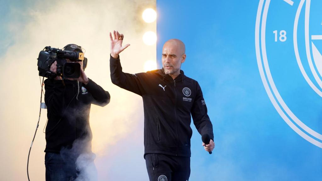 Pep Guardiola durante un acto del Manchester City