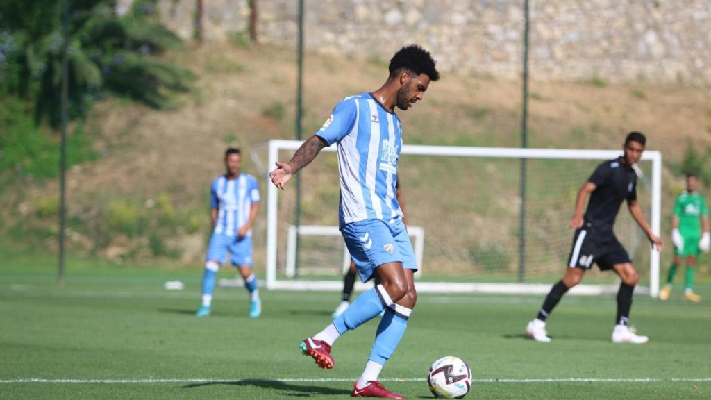 Jonás Ramalho durante el Málaga CF - Balompédica Linense de pretemporada