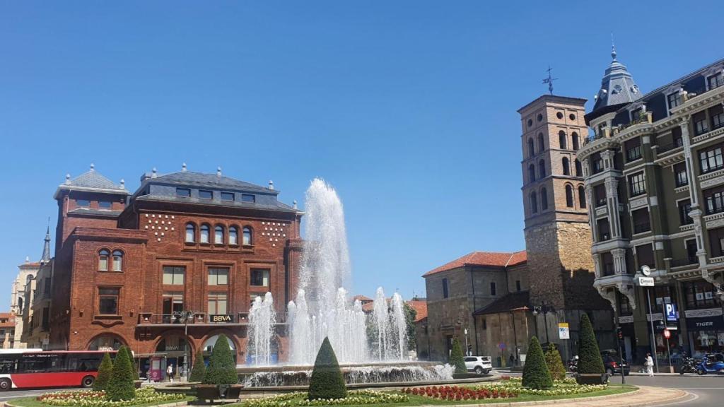 Imagen de la plaza Santo Domingo de León