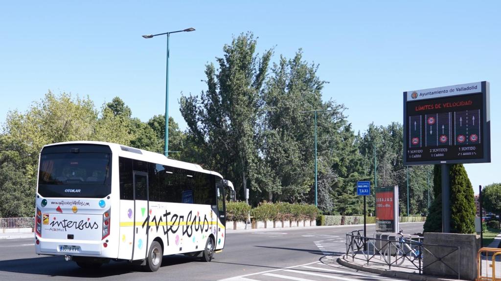 Panel indicativo el Paseo Isabel La Católica de Valladolid