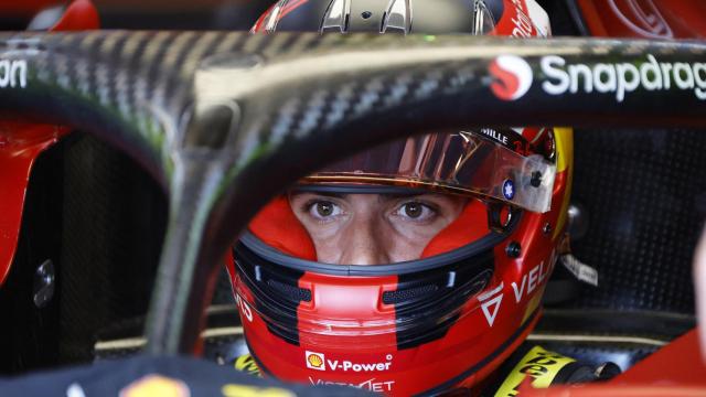 Carlos Sainz dentro de su F1-75 en el Gran Premio de Francia