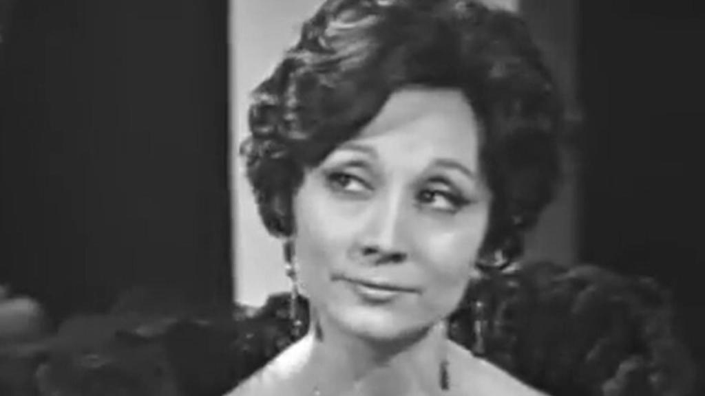 La actriz Berta Riaza en un momento de 'Napoleón I', representada en Estudio Uno (TVE)