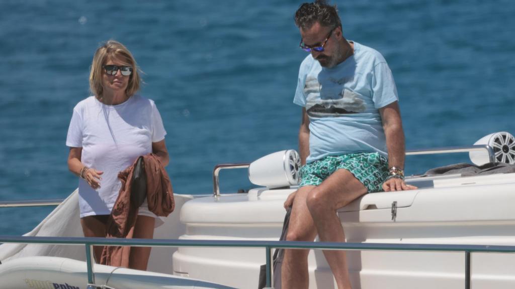 Susana Uribarri y Marichalar, en un yate en aguas baleares.