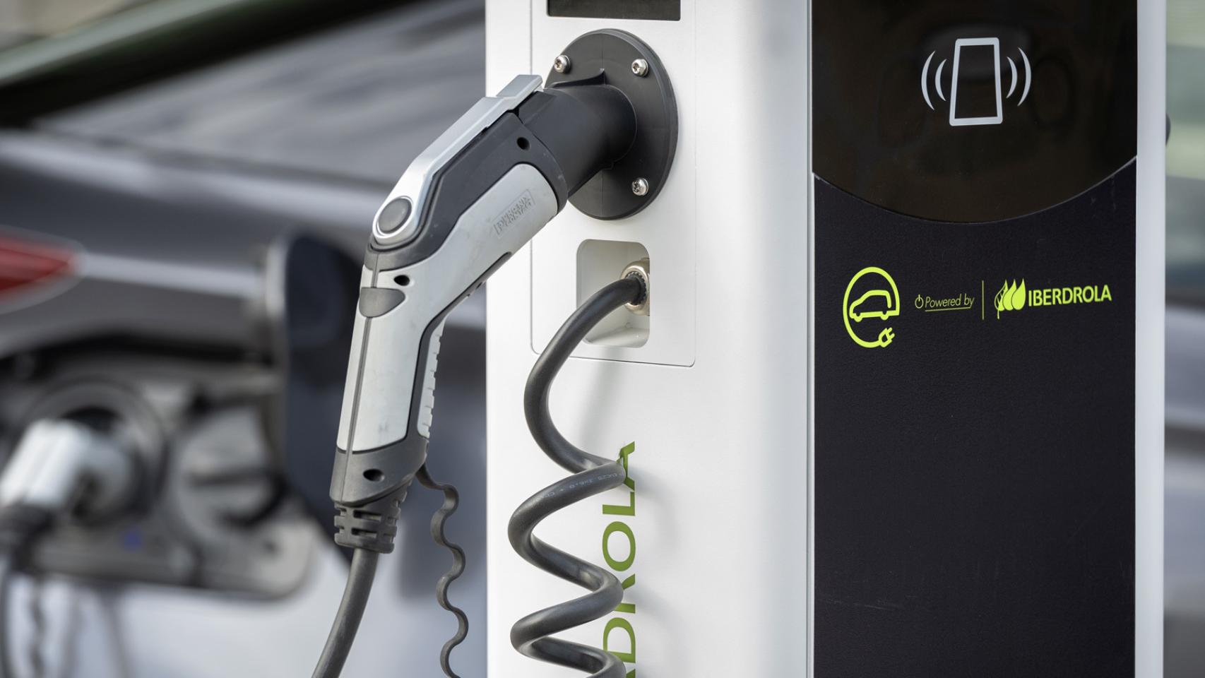 Iberdrola, Endesa X, Tesla, Repsol: estas son las 10 ‘electrolineras’ más rápidas de Madrid