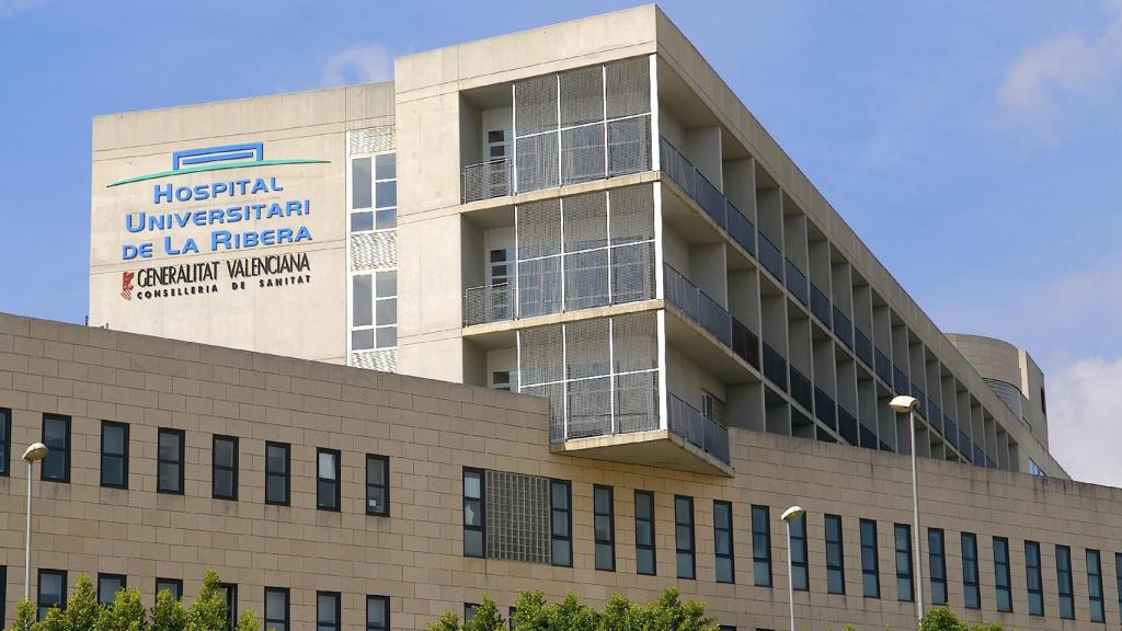 Vista del Hospital de La Ribera. EE