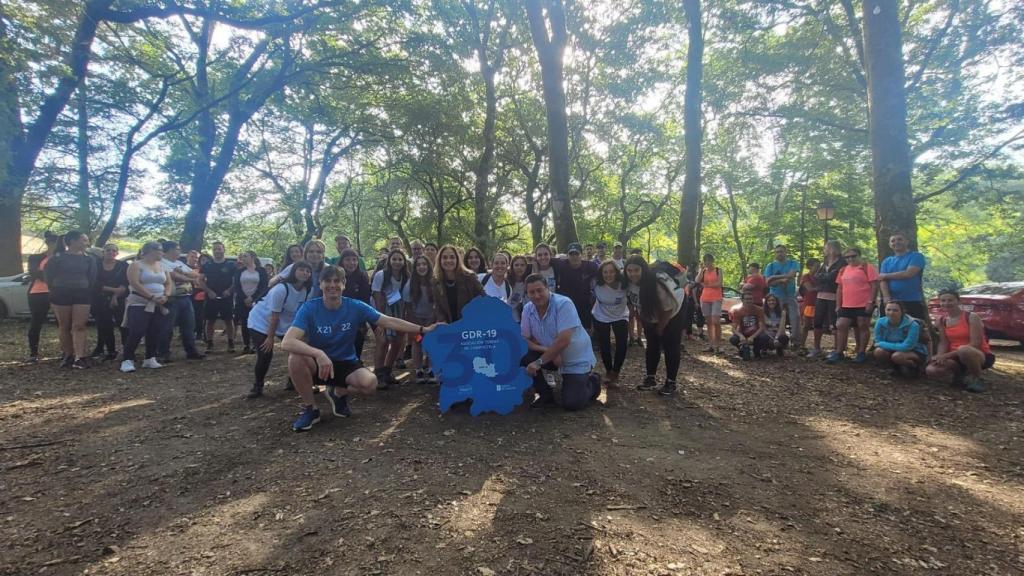 Participantes de la ruta de senderismo Gozo do Ulla