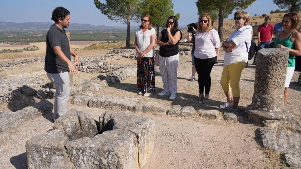 La consejera de Educación, Cultura y Deportes, Rosa Ana Rodríguez visita el Yacimiento de Ercávica