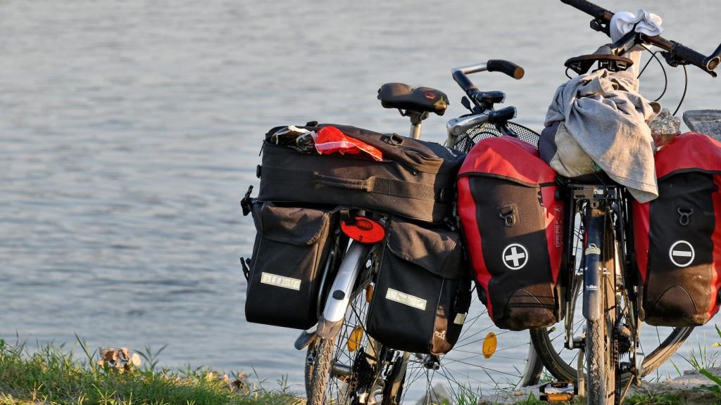 Unas bicicletas, uno de los medios de transporte más sostenibles.