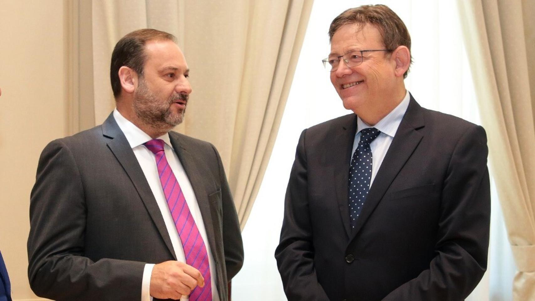 José Luis Ábalos y Ximo Puig, en una imagen de archivo. El Español