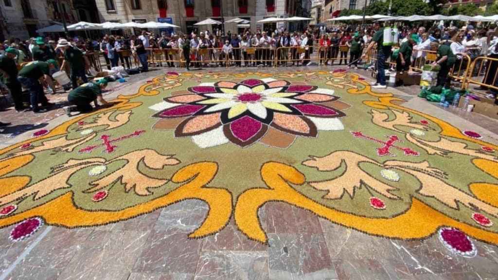 Una de las alfombras confeccionadas por la Asociación de Alfombristas de Ponteareas.