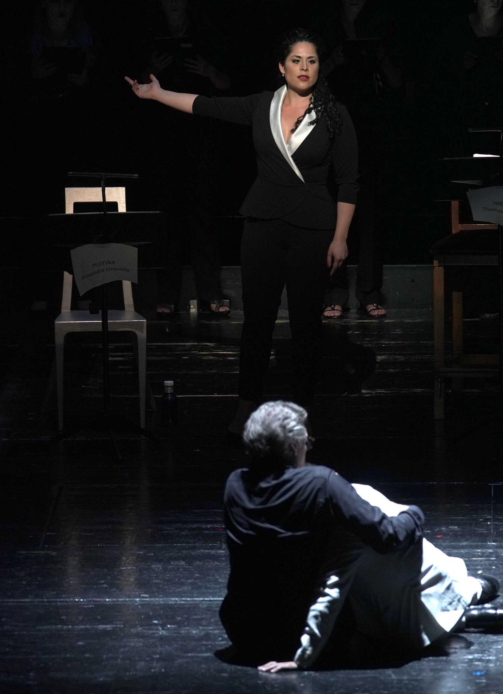 Otro momento de la ópera.