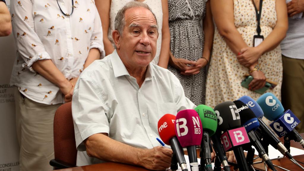 Juli Fuster, este lunes, dando explicaciones de lo ocurrido.