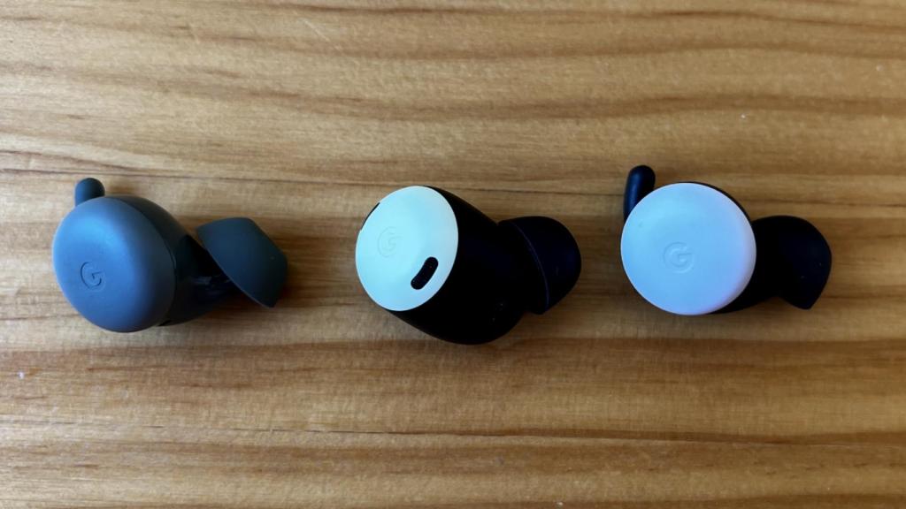 (Izq-Der) Pixel Buds A, Buds Pro y Buds.