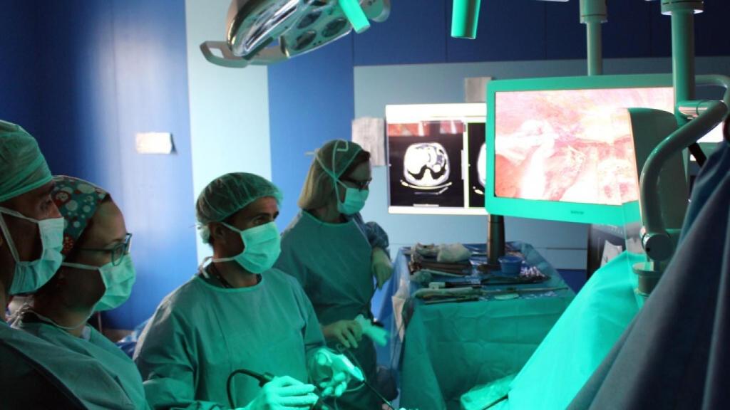Una operación quirúrgica en el Hospital General de Valencia.