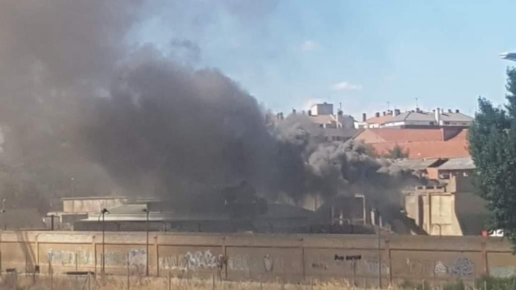 Humo procedente de la zona donde se ha producido el incendio