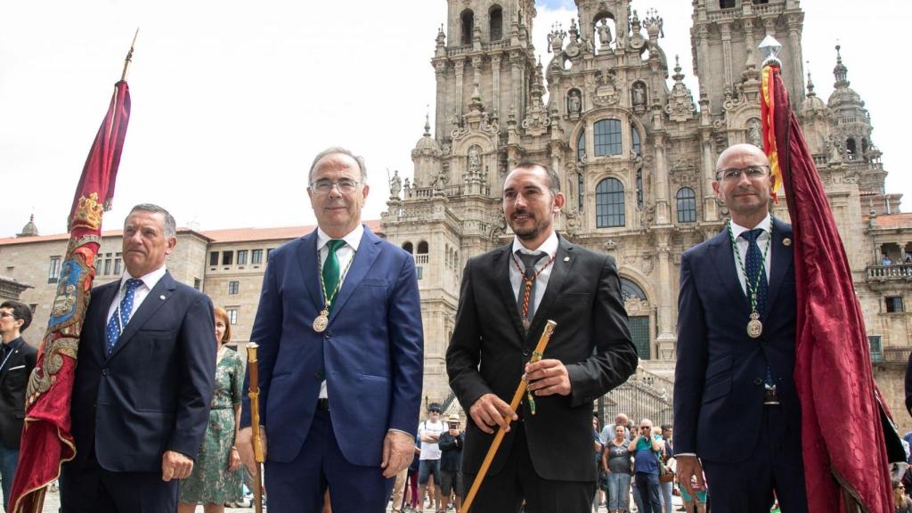 Encuentro entre lso alcaldes de Santiago y Padrón durante el Apóstol