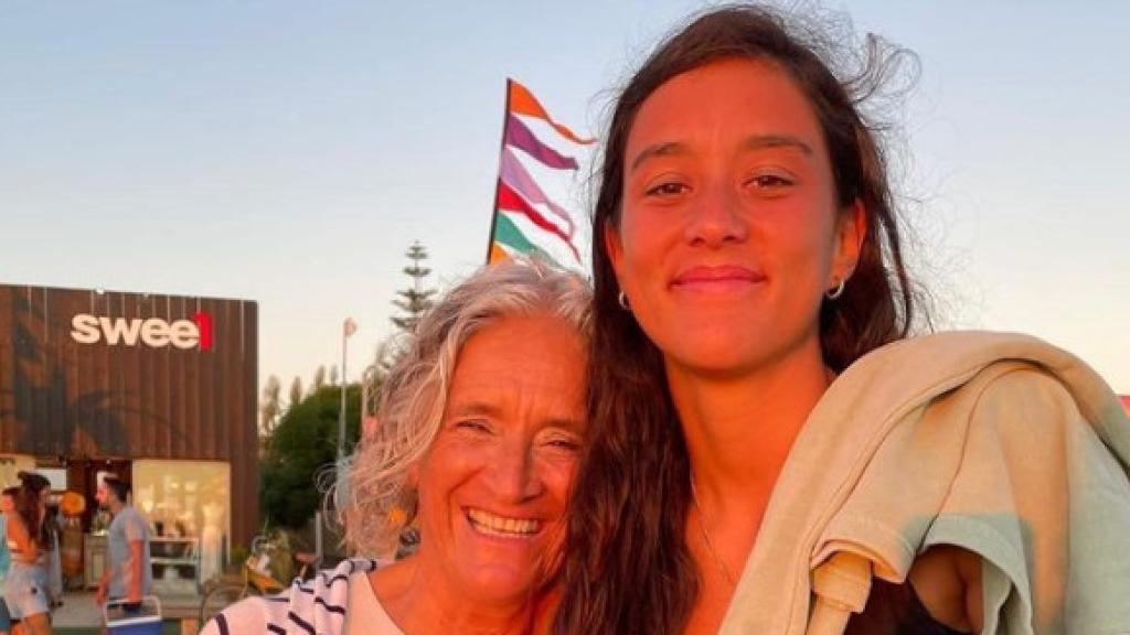 María Lo y su madre.