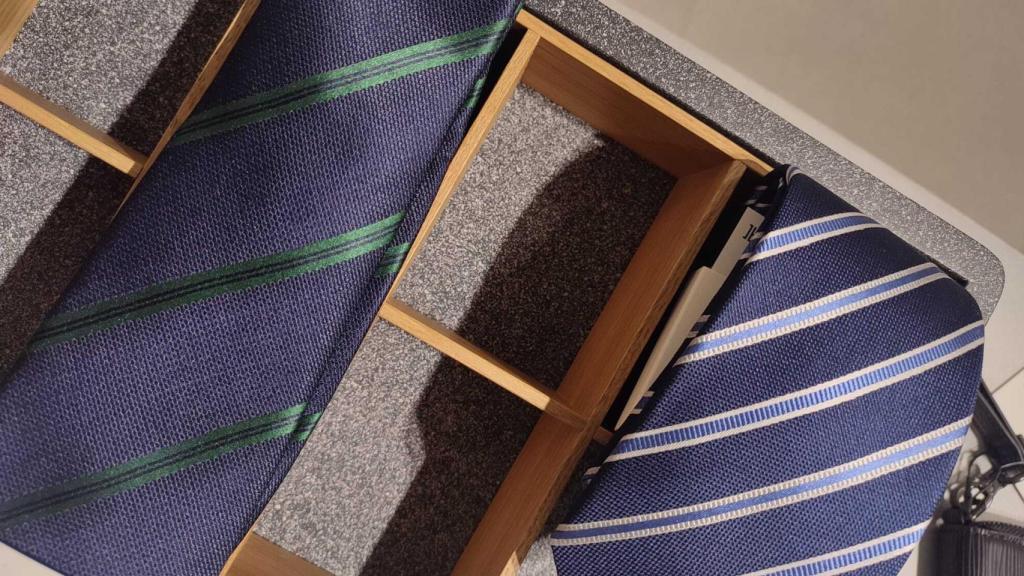 Corbatas de exposición en una tienda.