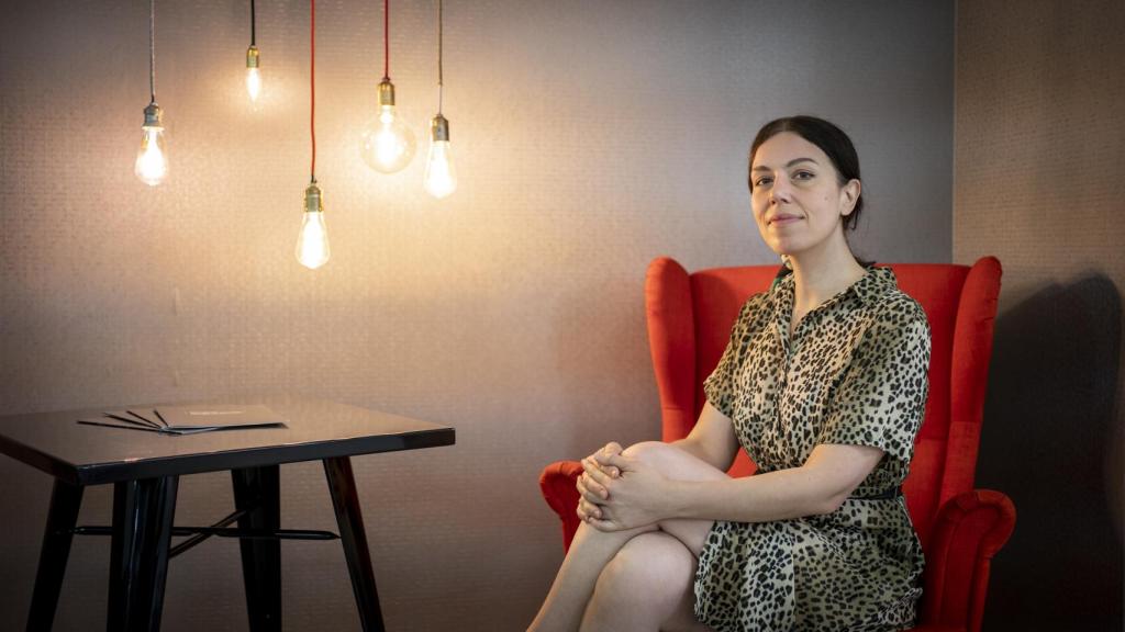 Marta Peirano durante su entrevista con EL ESPAÑOL.