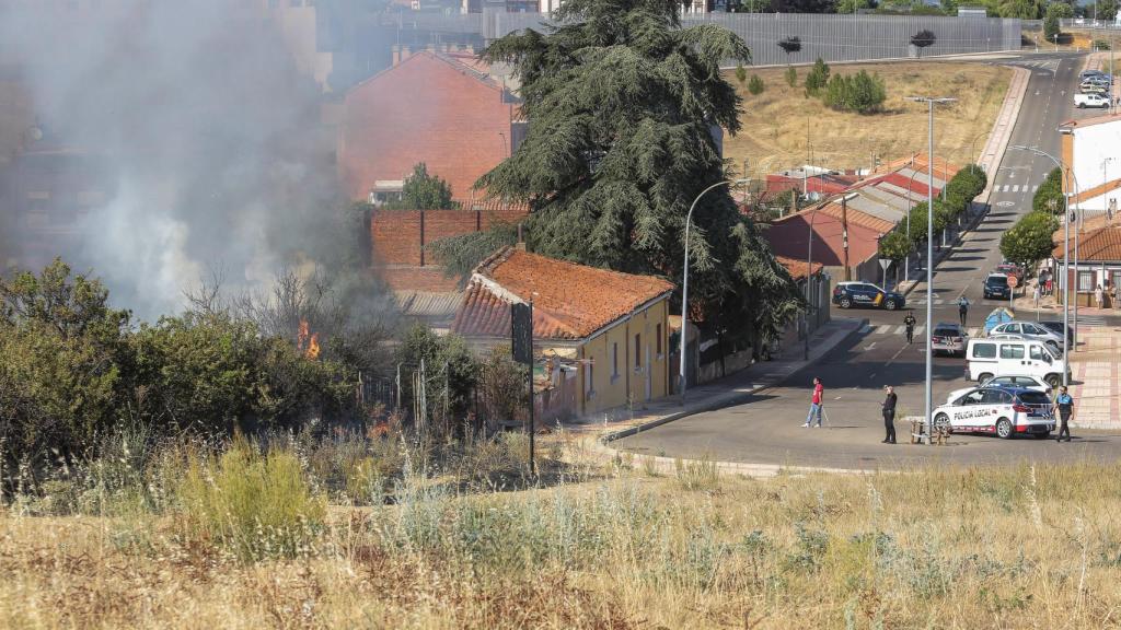 Fuego en el barrio de La Inmaculada de León