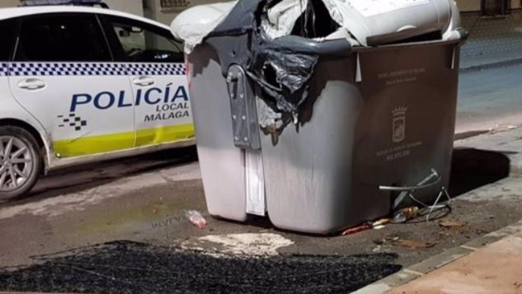 El contenedor chamuscado.