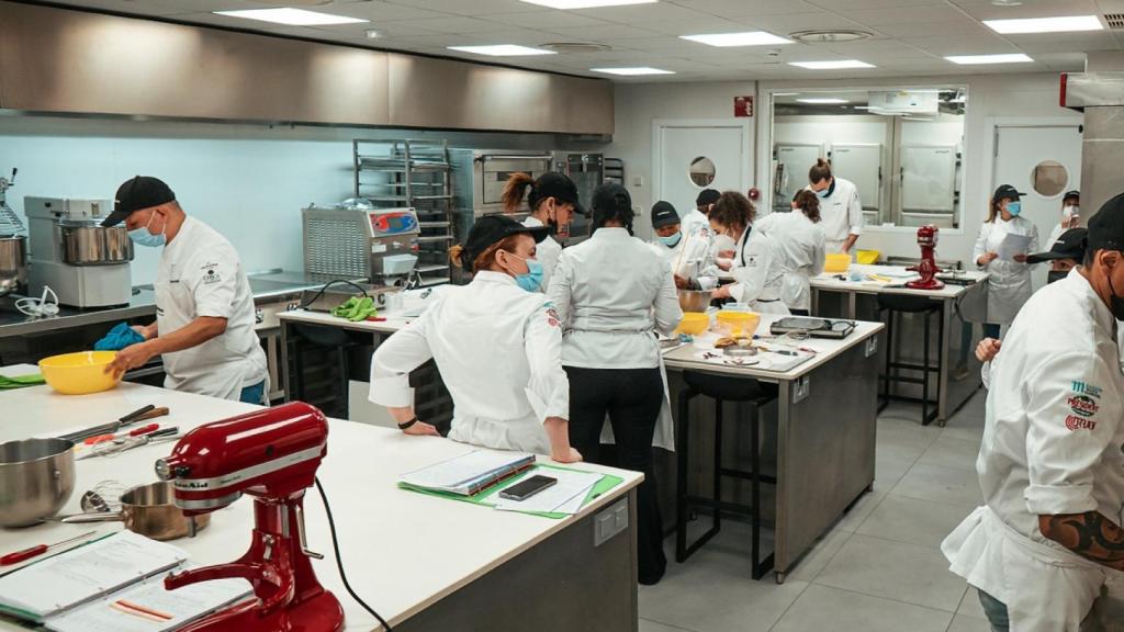 Alumnos en una clase.