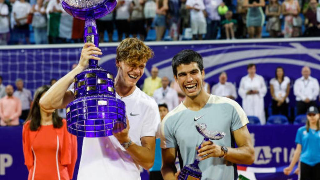 Jannik Sinner y Carlos Alcaraz, tras la final de Umag