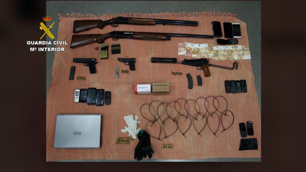 Las armas incautadas en Fortuna (Murcia).