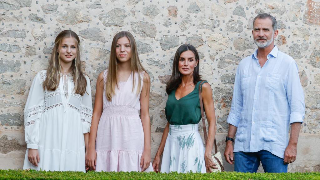 La Familia Real posando ante los medios este lunes 1 de agosto de 2022.