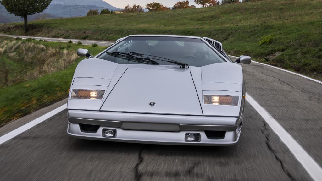 Su diseño recuerda a una nave espacial, con unas líneas muy futuristas para la época.