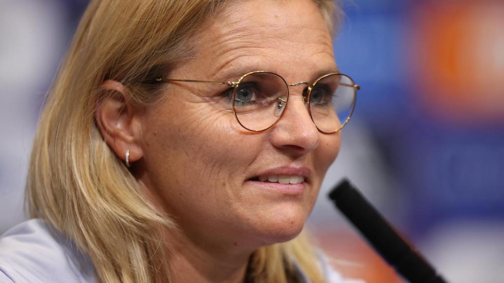 La entrenadora de la selección femenina de Inglaterra, Sarina Wiegman.