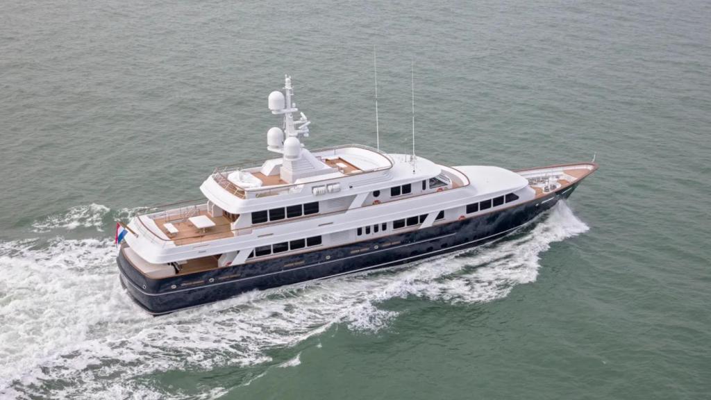 Valoria B, yate de Amancio Ortega