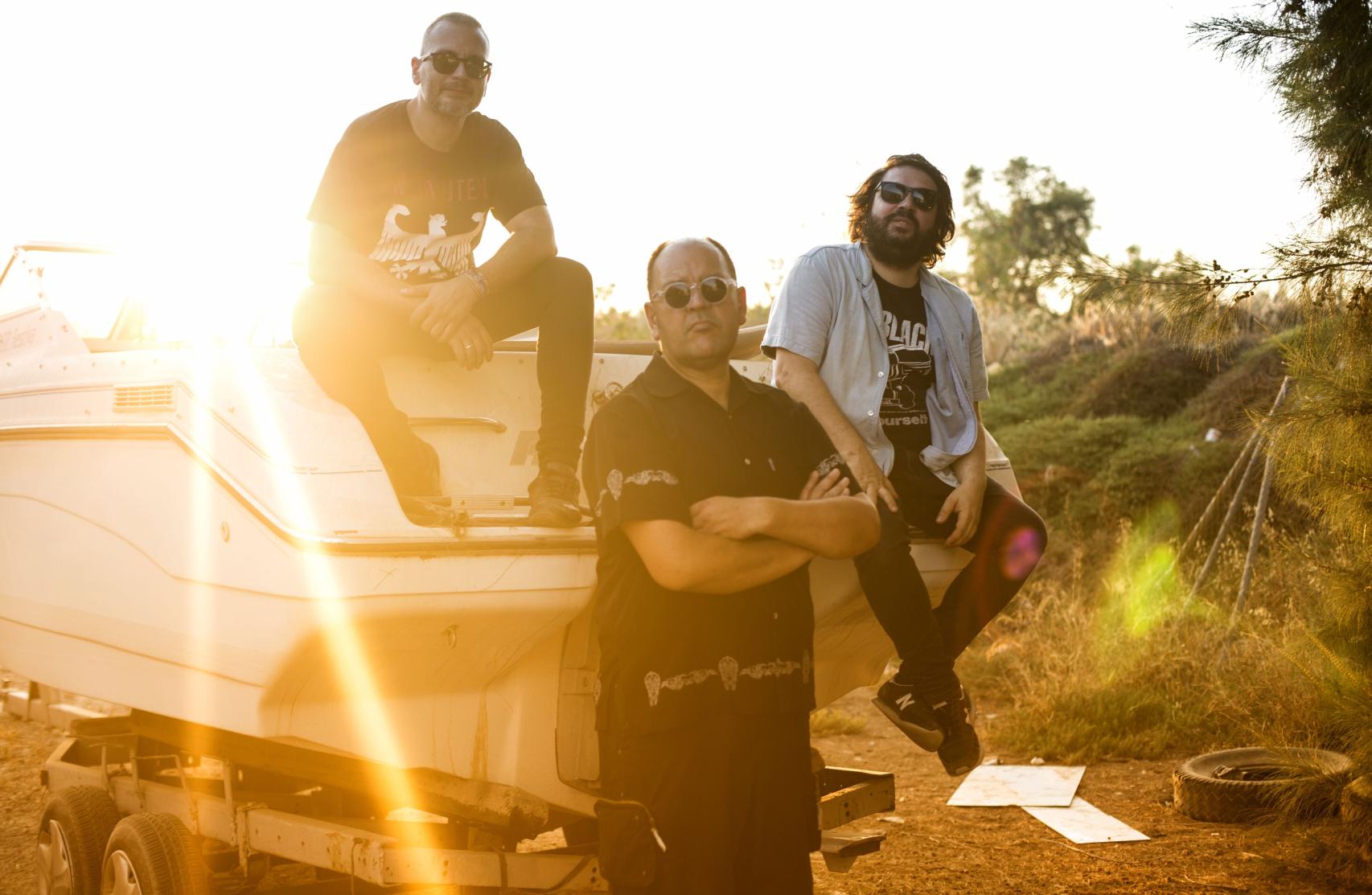 Una imagen de la banda de directo, que incluye a Slavian Kuzmanic.