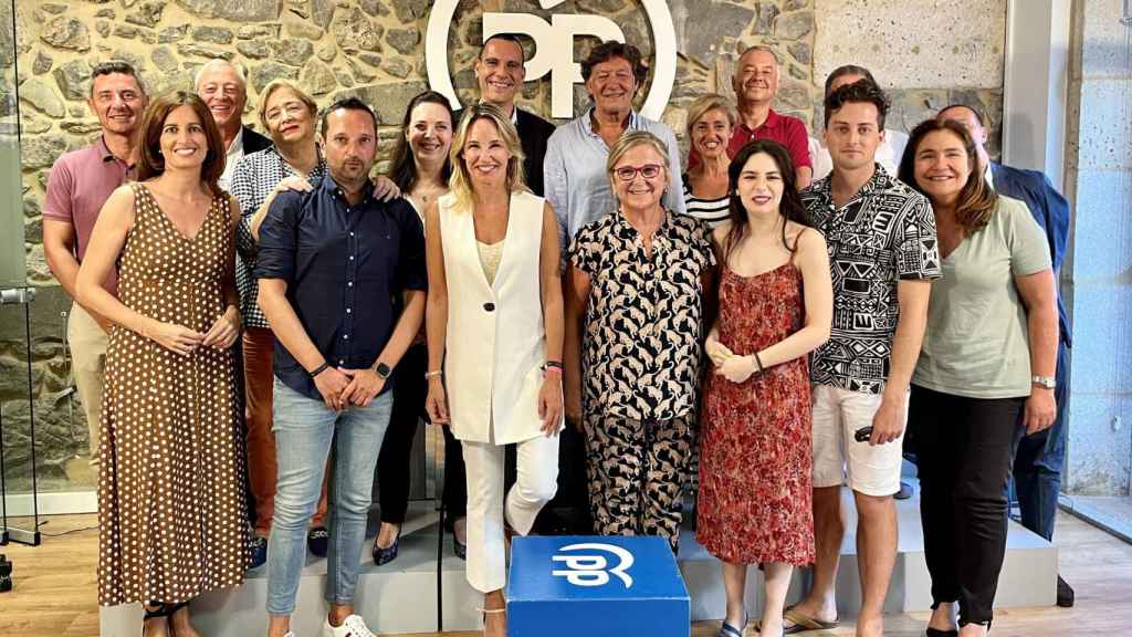 Comité Electoral del PP de Vigo y Marta Fernández-Tapias.