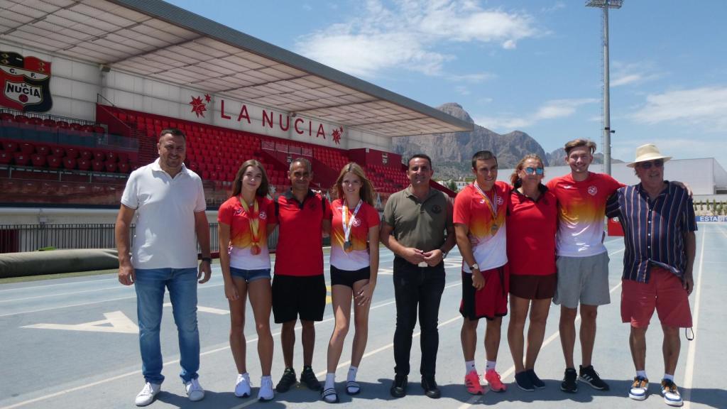 La recepción en el estadio de los deportistas nucieros.