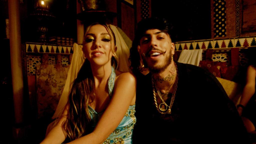 Lucía Fernanda junto a Sami Duque en la grabación de su nuevo tema, 'Alili'.