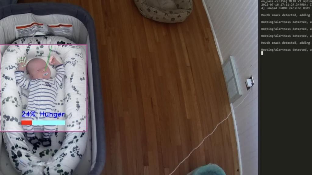 El hijo de Olson, con el código a su lado.