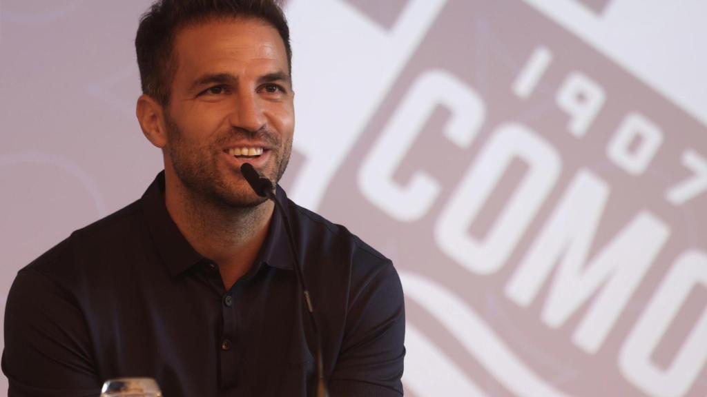 Cesc Fábregas en la presentación de su nuevo equipo el Como