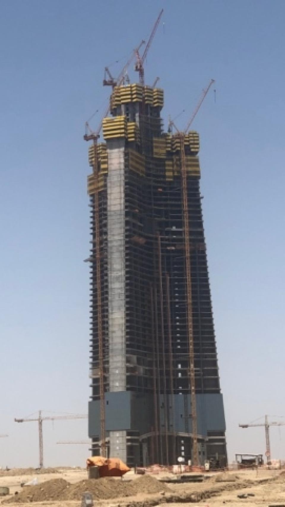Estado actual de la Torre Yedah, el edificio abandonado más alto del mundo que pretendía alcanzar los 1.000 metros de altura.