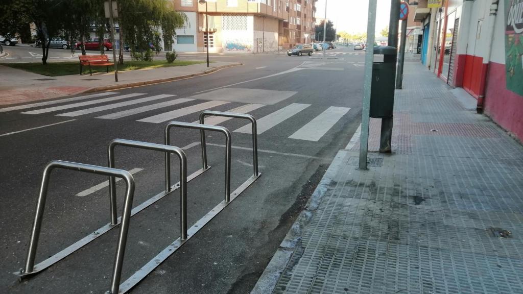 Paso peatonal en Candelaria, junto a la rotonda de Peña de Francia