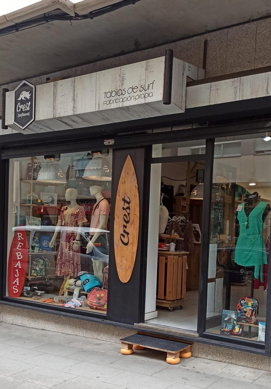 Tienda física en el ferrolano barrio de Ultramar