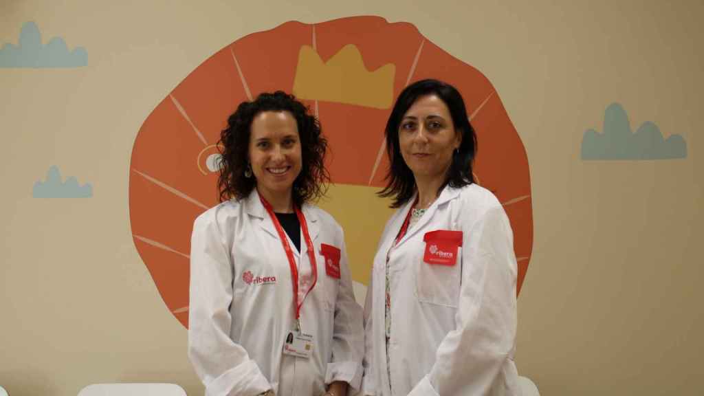 Pomba Liñares y Mónica Villar.